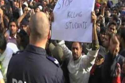 Don't break law, Aus PM warns Indian students