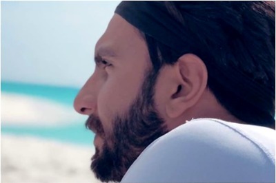 Ranveer Singh’s Pic Will Make You Miss Your Beach Vacay