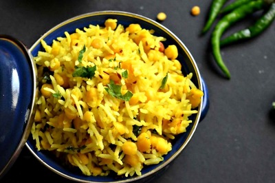 Makar Sankranti 2022: Donate Urad Dal Khichdi to the Needy. Here's How You Cook it