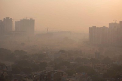 Air Pollution May Lead to Faster Spread of Coronavirus Infections, Officials Tell Parliamentary Panel