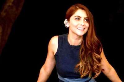 Sonalee Kulkarni's Vacation Pic With Husband Kunal Benodkar Are Couple Goals