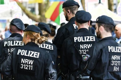 Over 500 People Run Riot, Attack Shops in Germany, Police Say Reason for Sudden Anger Not Clear