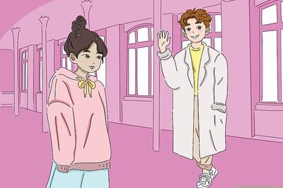 How to Hold a Girl's Hand