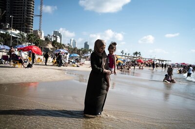 Thousands of British Holidaymakers Rush Home as 2nd Covid-19 Wave Threatens Europe