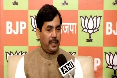 Shahnawaz Hussain Claims TMC Workers Pelted Stones At Him In Howrah