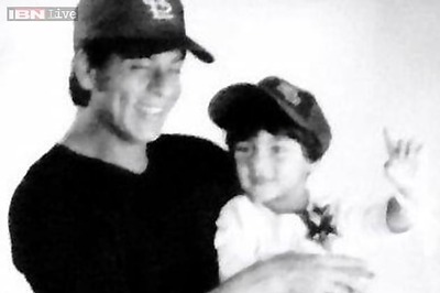 Snapshot: Aww, that's so cute! Shah Rukh Khan tweets a personal photo with son Aryan Khan