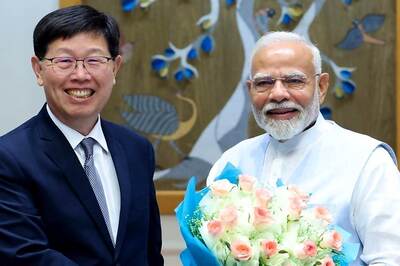 PM Narendra Modi Meets Foxconn Chairman Young Liu; Apple Supplier Discusses Investment Plans In India