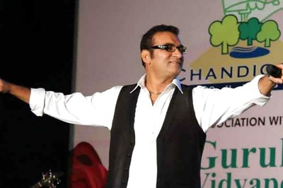 FIR Against Singer Abhijeet for Verbally Abusing Woman