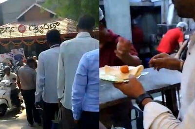 Watch: Long Queues Outside Bengaluru Hotel For Free Benne Khali Dosa, Ghee Laddu On Polling Day