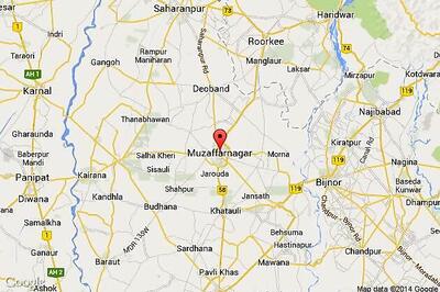 Liquor mafia attacks police officials in a bid to free their jailed associates