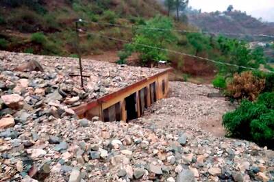 At least 5000 Stranded In Uttarakhand, Rains Hamper Rescue Operations