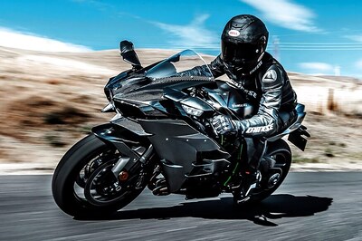 2017 Kawasaki Ninja H2 and Ninja H2R Unveiled at Intermot