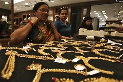 Gold to become costlier by Rs 600 after duty hike