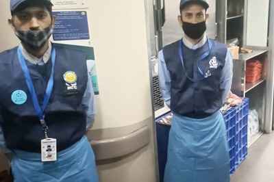 Indian Railways Starts Serving Cooked Meal in Trains, Menu Changed For Vande Bharat