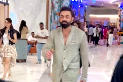 Bobby Deol Tells Bodyguards 'Aaram Se' As They Push Paparazzi; Viral Video Impresses Fans