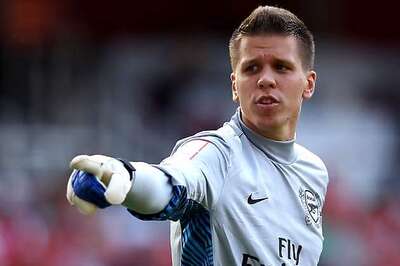 Arsenal goalkeeper Szczesny fined 20000 pounds for smoking