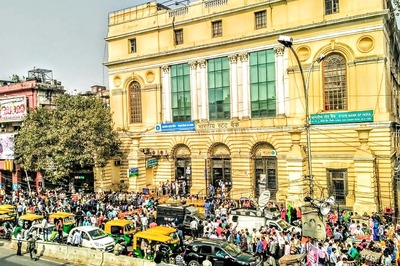 Tired of Standing in ATM Queue, Woman Strips in Delhi