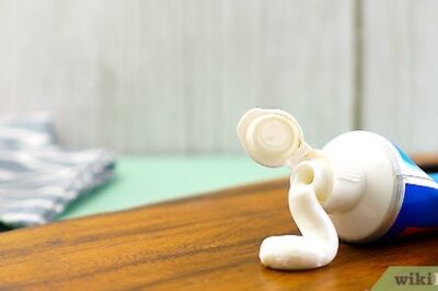 How to Clean Food Coloring off Skin