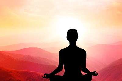 5 Yoga Exercises to Relieve Tension at Office