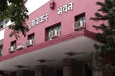 IT Dept & EC Begin Probe After Rs 53 Lakh Cash Haul Seized from Thane Flat of NCP MLA's Friend