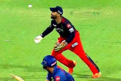 'I'm Sorry Dhoni...': Netizens Troll Dinesh Karthik For Fumbling Behind Wickets Against LSG