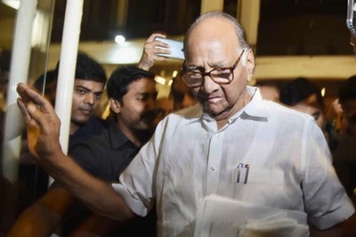 Sharad Pawar Tests Covid-19 Negative, Goes Into Self-isolation as 5 Staffers at His Mumbai Residence Found Infected