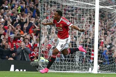 Manchester United's Schneiderlin praises Martial's mental maturity