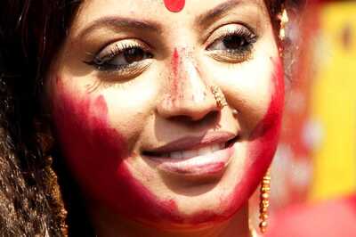 Durga Puja 2022: What is Sindoor Khela, and Why Married Bengali Women Play Sindur Khela?