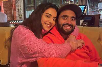 Jackky Bhagnani's House Gets Decked Up With Lights Ahead Of Wedding With Rakul Preet Singh | Video