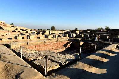 Neglected and Worn by Time - Pakistan's Lost City of Mohenjo Daro