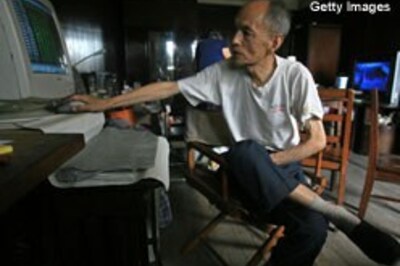 81-year old Chinese finds his love online