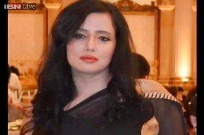 Sunanda Pushkar death: Delhi Police wants to examine Pakistani journalist Mehr Tarar