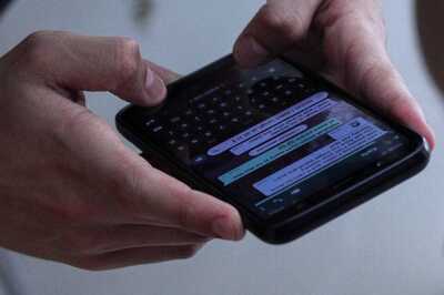 WhatsApp Will Soon Tell You When The Shared File Has Finished Downloading