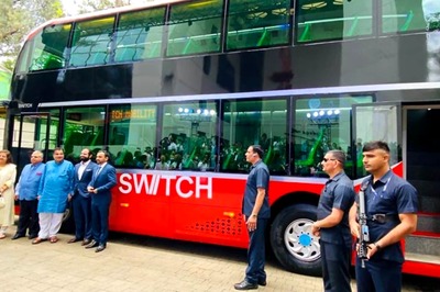 Mumbai Gets First Electric Double Decker AC Bus; Unveiled by Nitin Gadkari