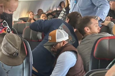 US: Door Opening Attempt Foiled on Chicago-Bound Plane; Disruptive Passenger 'Tackled, Duct-Taped' Mid-Flight