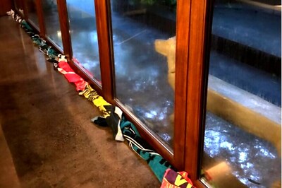 Mumbai Rains: Lara Dutta Uses Mahesh Bhupathi's Towels to Block Rainwater From Entering Home, Hubby Fumes