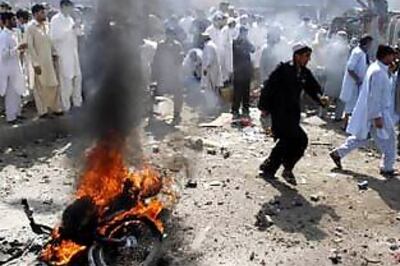49 killed in bomb blast in Pak's Peshawar city