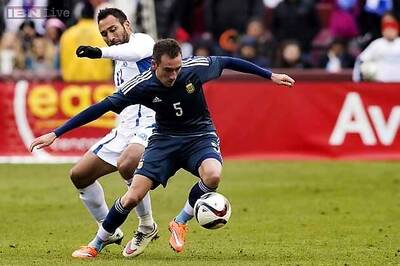 Argentina, without Lionel Messi, beat El Salvador 2-0 in friendly