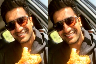 Vicky Kaushal Gets Treated to Indori Samosas and Jalebis By Ardent Fan