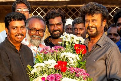 Rajinikanth Wraps Filming of Vettaiyan, Proudly Poses With Crew on His Last Day on Sets | See Pic