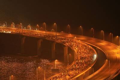 Mumbai: No Electricity in Bandra, Khar, Santacruz for Hours; Outraged Residents Say 'We're Getting Boiled in Heat'