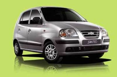 Hyundai introduces stylish, new Santro