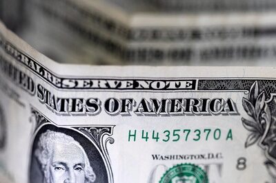 Rupee Rises 7 Paise To Close At 82.02 Against US Dollar