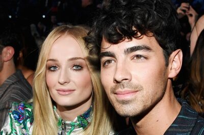Sophie Turner Debuts New Tattoo In 1st Appearance Post Divorce; Joe Jonas Breaks Down During Concert