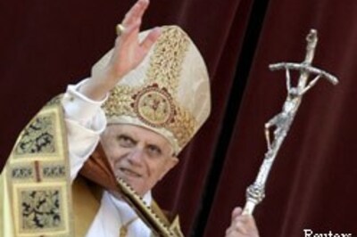 Worship God, not technology: Pope