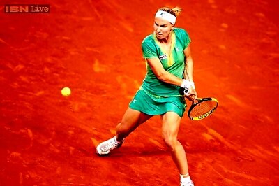 Svetlana Kuznetsova edges Petra Kvitova in third at French Open