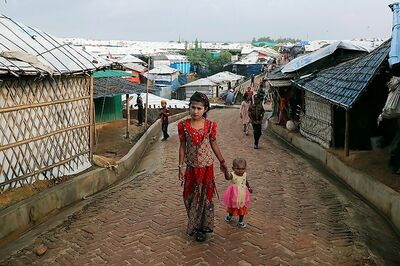 Rohingya Refugees Living in Bangladesh Agree Move to Bay of Bengal Island, Says Official