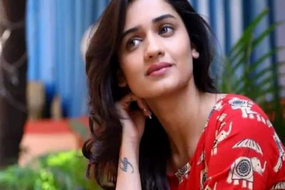 Watch: Hruta Durgule Hopes on ‘What’s in My Bag’ Trends