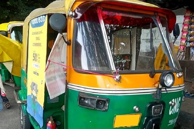 Rapido Equips 1000+ Delhi Autos with Seatbelts and Rain Curtains
