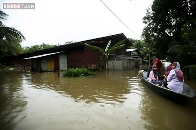 160,000 Malaysians displaced by worst-ever floods
